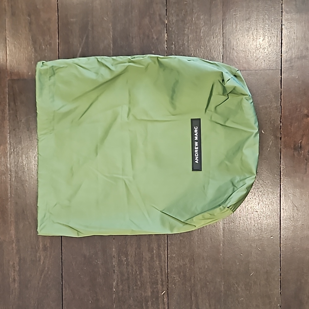 BRAND NEW AUTHENTIC ANDREW MARC GREEN DUST BAG 15.5" × 13"